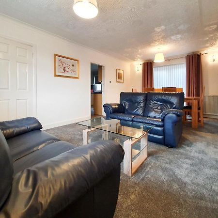 3 Bedroom House Amazon M90 Dunfermline Edinburgh Zewnętrze zdjęcie